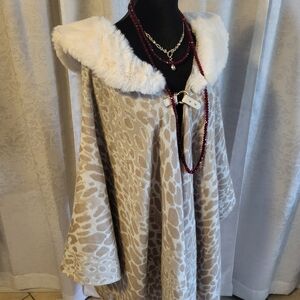 Marc New York, Andrew Marc, Women Capes, Poncho Faux, One Size, Animal Print